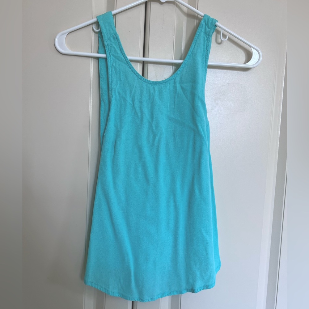 Green Lush Criss-Cross Open Back Tank Size S